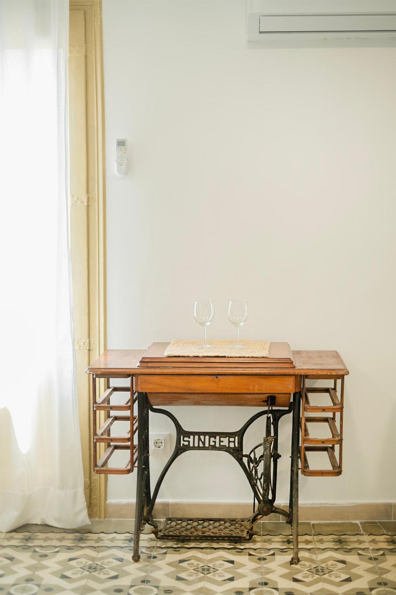 Historic Gem 3br By Boqueria * Barcelona